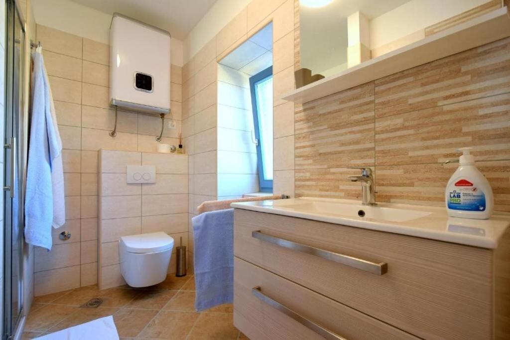 Apartments Insula Insule - Rustic & Peaceful Skrbčići Εξωτερικό φωτογραφία