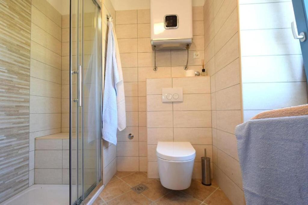 Apartments Insula Insule - Rustic & Peaceful Skrbčići Εξωτερικό φωτογραφία