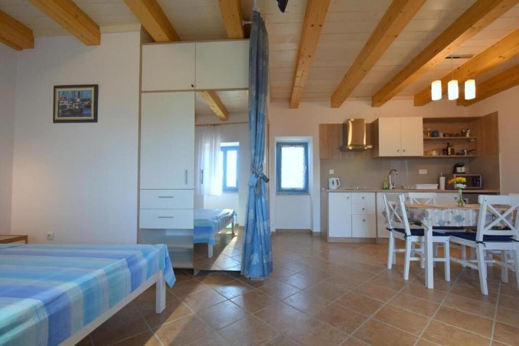 Apartments Insula Insule - Rustic & Peaceful Skrbčići Εξωτερικό φωτογραφία