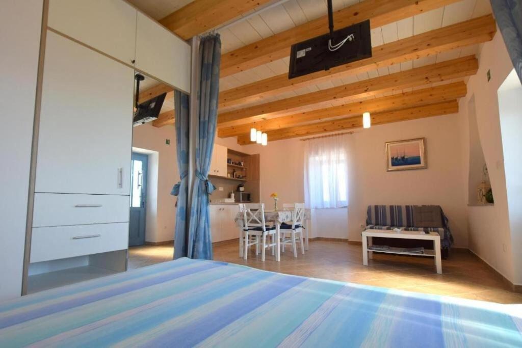 Apartments Insula Insule - Rustic & Peaceful Skrbčići Εξωτερικό φωτογραφία