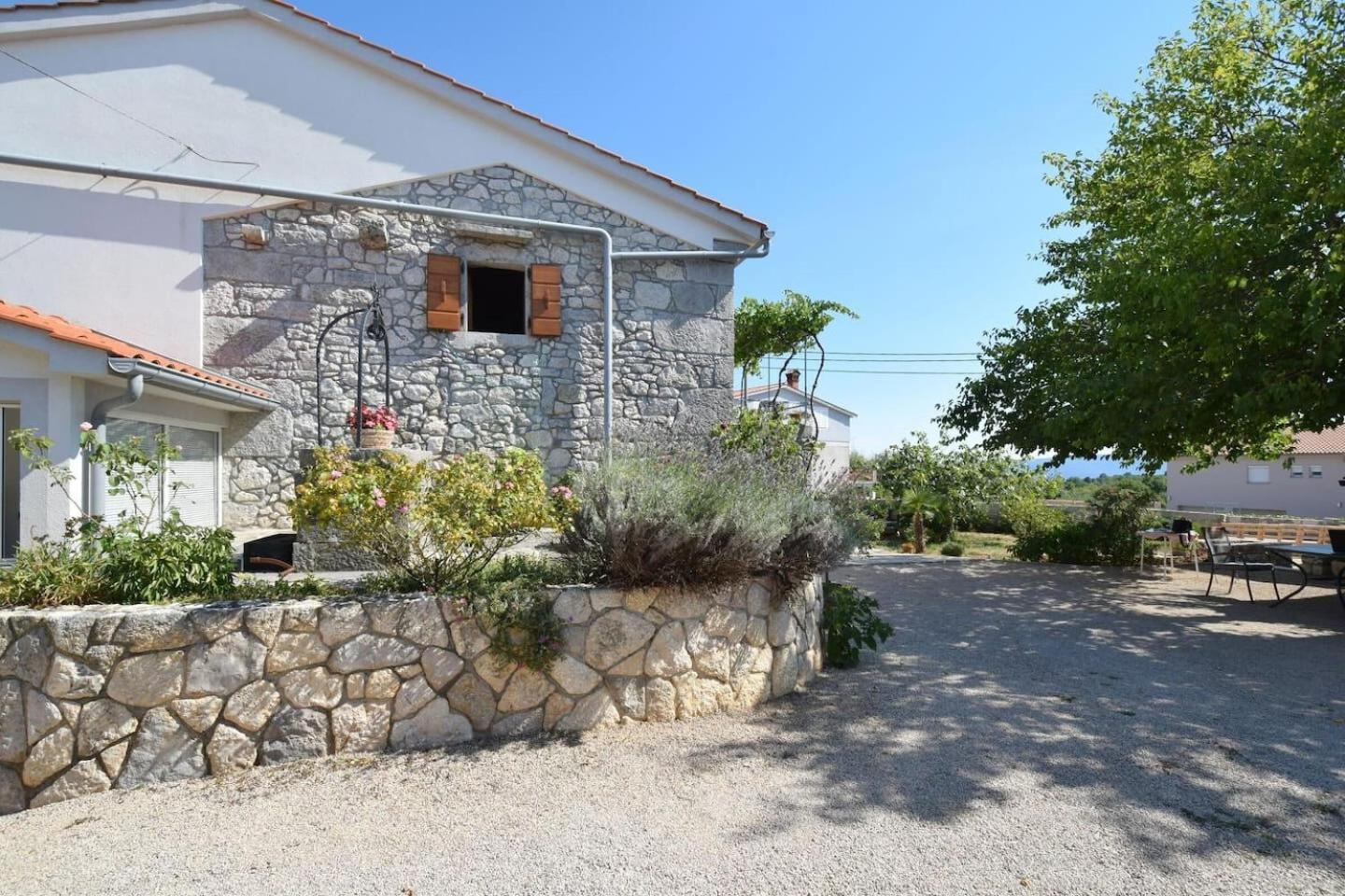 Apartments Insula Insule - Rustic & Peaceful Skrbčići Εξωτερικό φωτογραφία