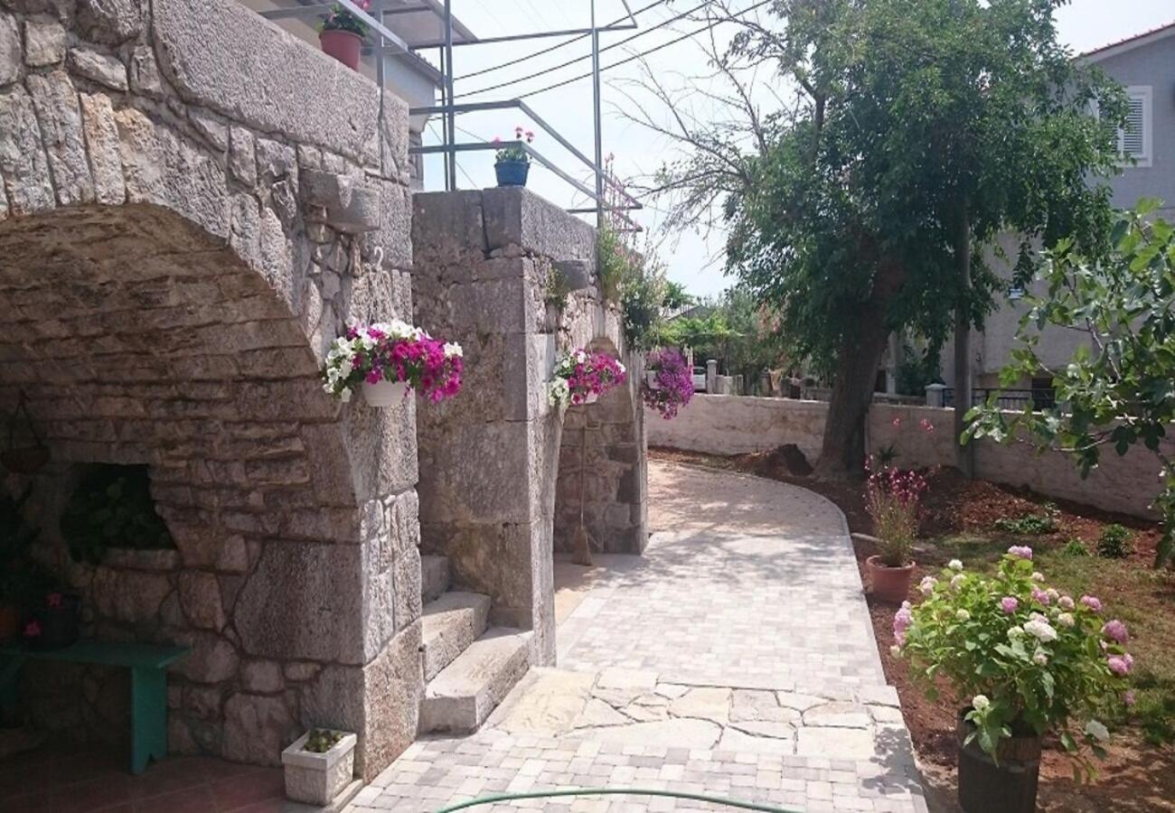 Apartments Insula Insule - Rustic & Peaceful Skrbčići Εξωτερικό φωτογραφία